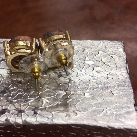 Earring - Picture 2 of 2